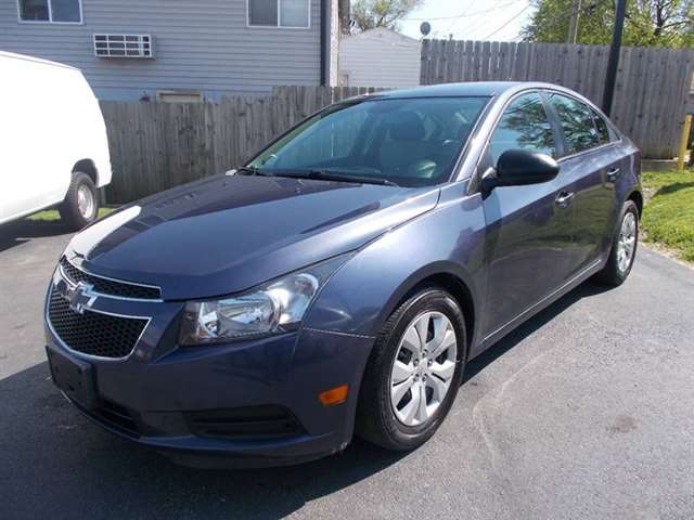 2013 Chevrolet Cruze LS Auto 4dr Sedan W/1sb